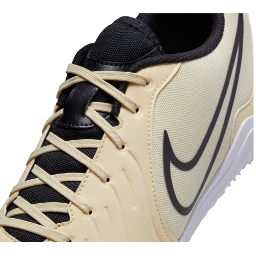 Бутсы зальные NIKE LEGEND 10 ACADEMY IC DV4341-700	